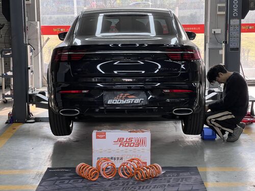 กรณี บริษัท ล่าสุดเกี่ยวกับ 2024 Geely Xingrui 1.5T อัพเกรดด้วยสปอร์ตสปอร์ตสปอร์ต: การปรับปรุงการยืนและการจัดการได้สองเท่า