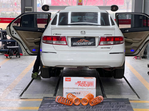 กรณี บริษัท ล่าสุดเกี่ยวกับ โฮนด้า แอคคอร์ด 2.0L 2004 อัพเกรดด้วย EDDY Sport Short Springs