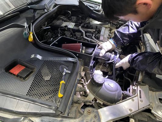 Mercedes Benz W205 สายไฟเบอร์คาร์บอน ช่องรับอากาศ เพิ่มการไหลของอากาศ ส่วนเครื่องยนต์รถยนต์